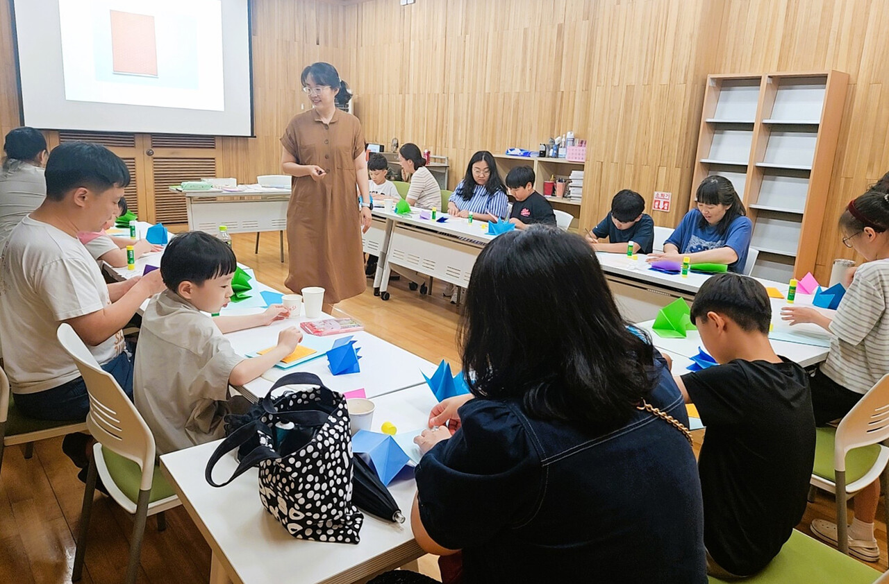 장성군립도서관 책과 소통하는 가족캠프